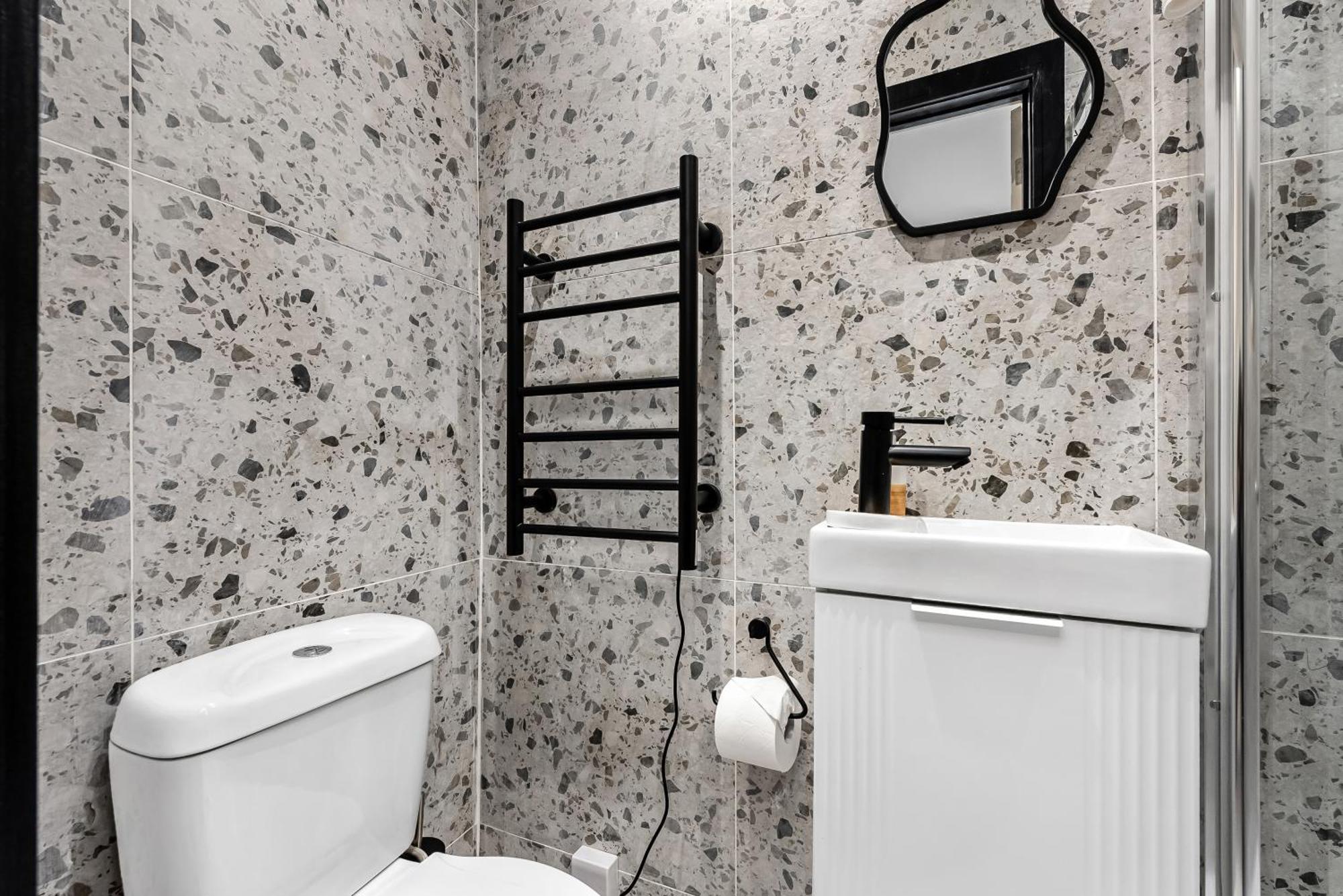 Posh With Functional Kitchenette * Londres